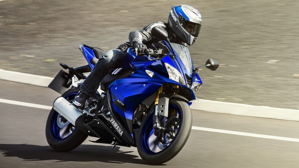 2018 Yamaha YZF R125 Front