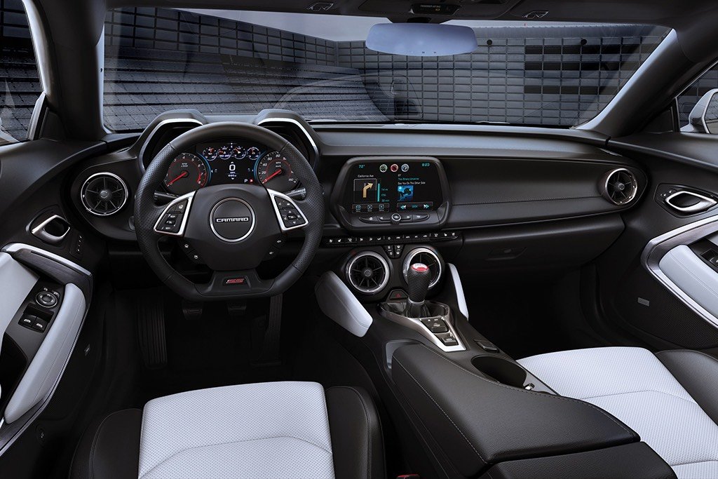 2019 Chevrolet Camaro Interior