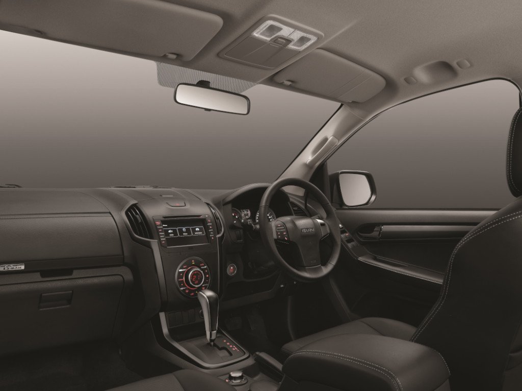 2019 Isuzu D-Max V-Cross Interior