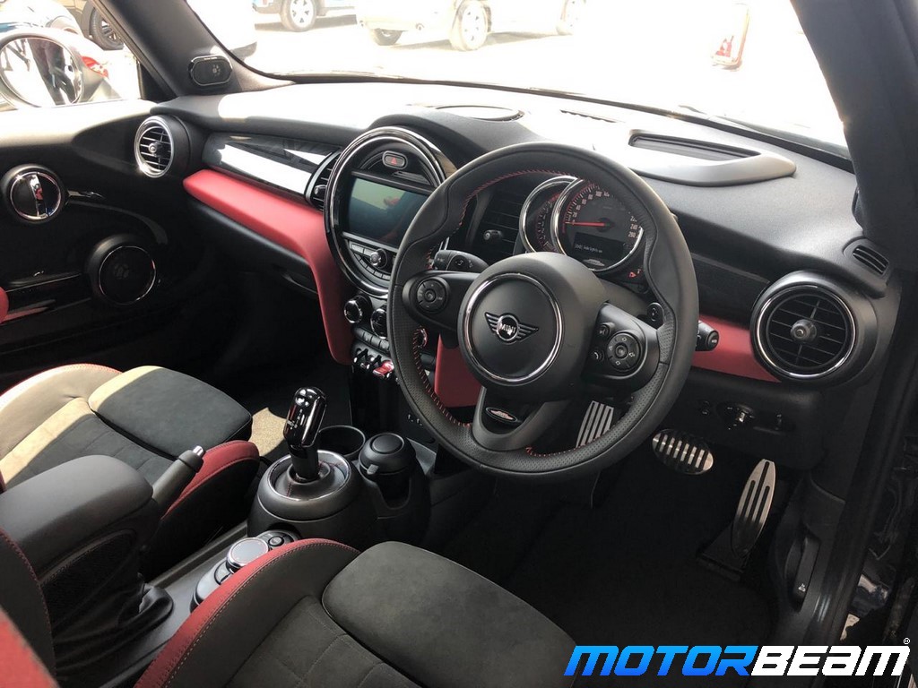2019 MINI Cooper JCW Interiors