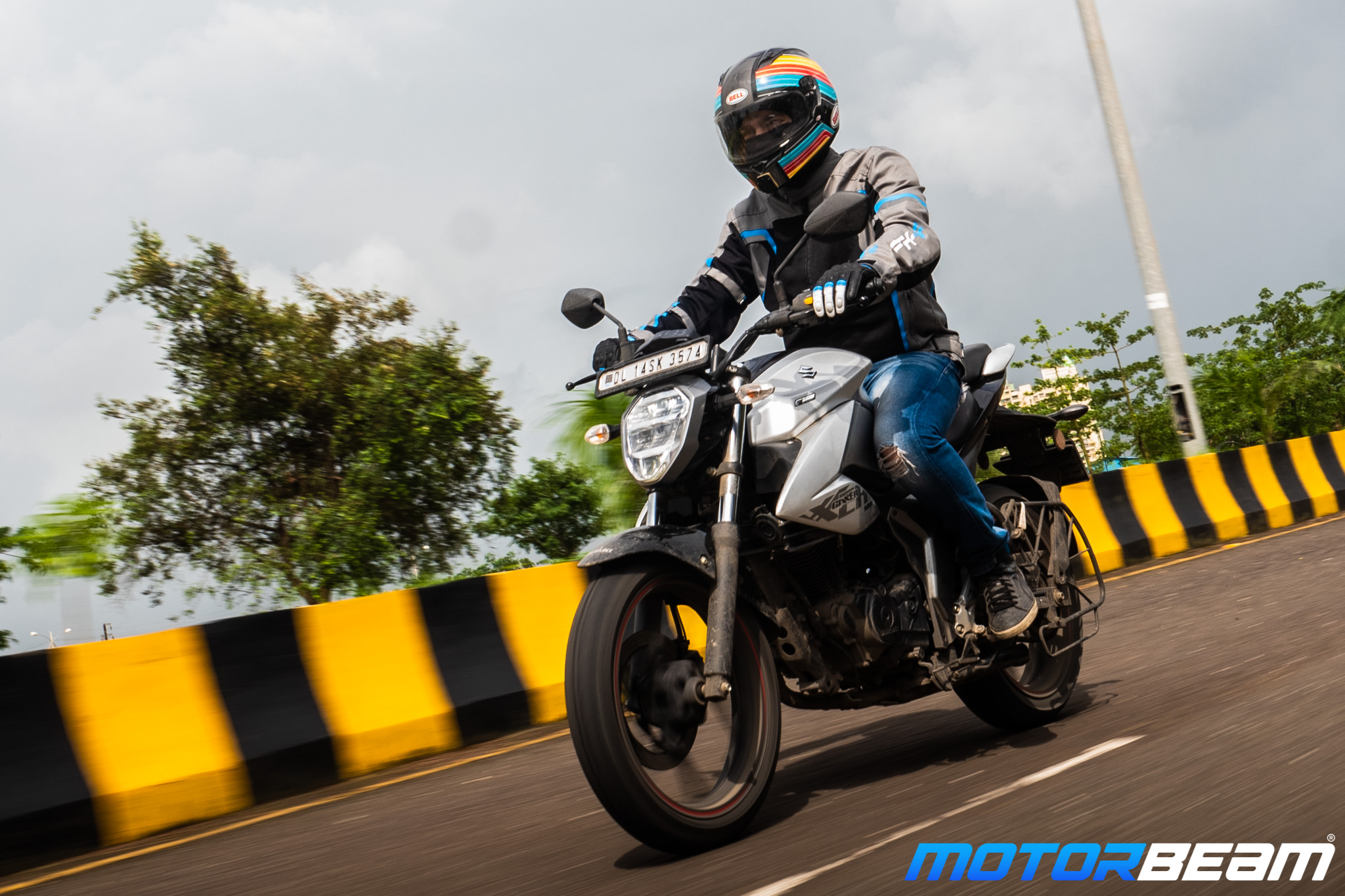 2019 Suzuki Gixxer Hindi Video Review