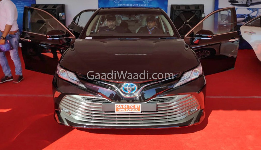 2019 Toyota Camry Hybrid India Front Spied Undisguised