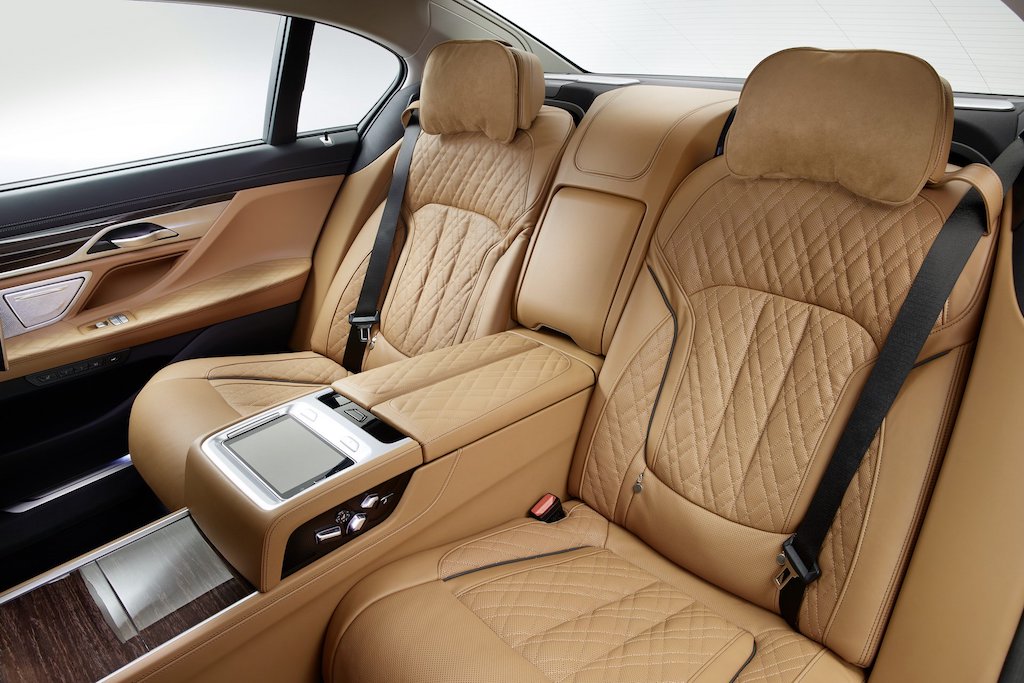 2020 BMW 7-Series Rear Seat