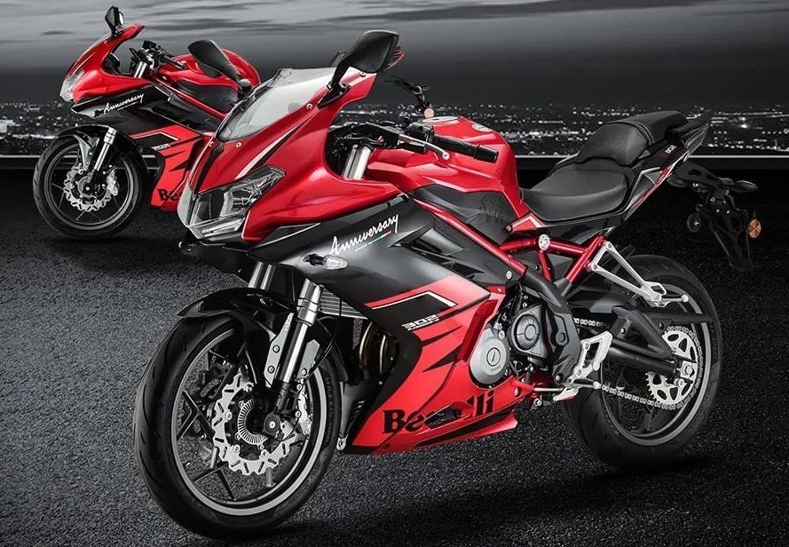 2020 Benelli 302R Red