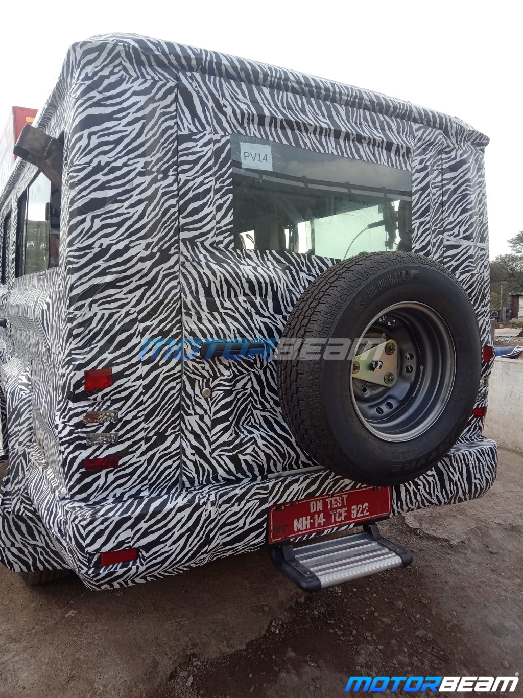 2020 Force Toofan Rear