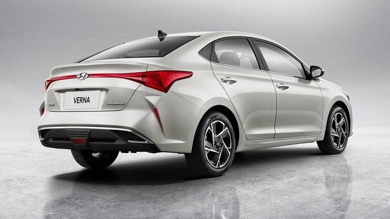 2020 Hyundai Verna Side