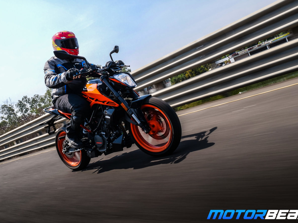 2020 KTM Duke 200 Review Test Ride MotorBeam