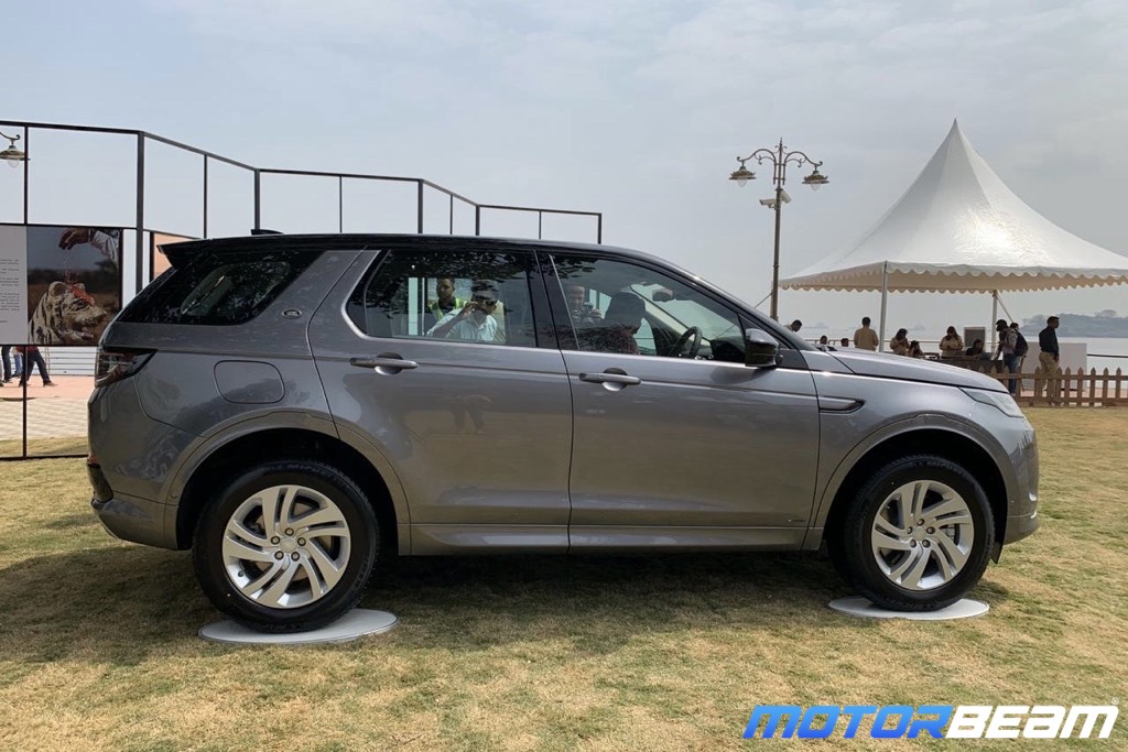 2020 Land Rover Discovery Sport Side