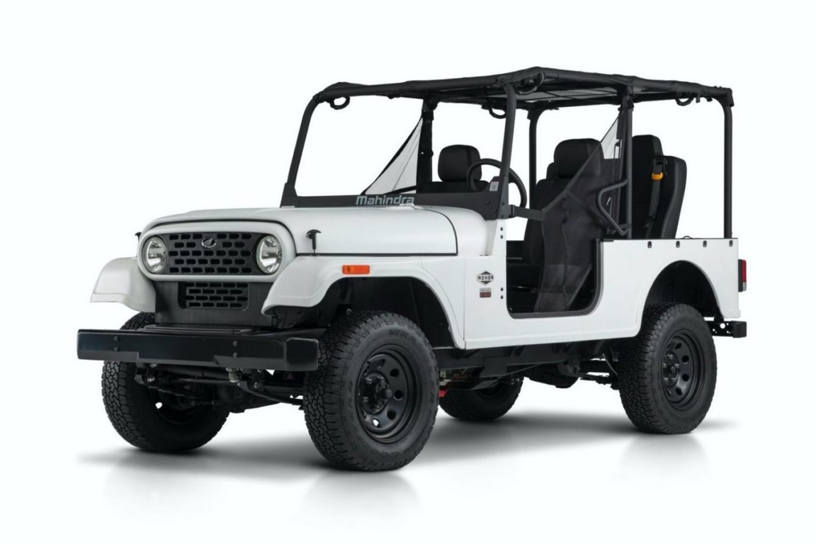 2020 Mahindra Roxor Side