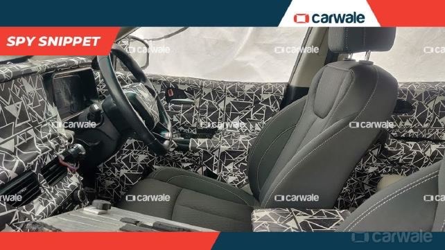 2020 Mahindra XUV500 Front Seats