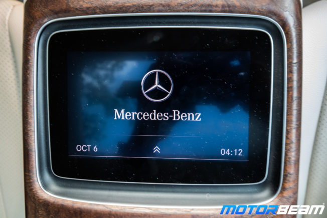 2020-Mercedes-E220d-18