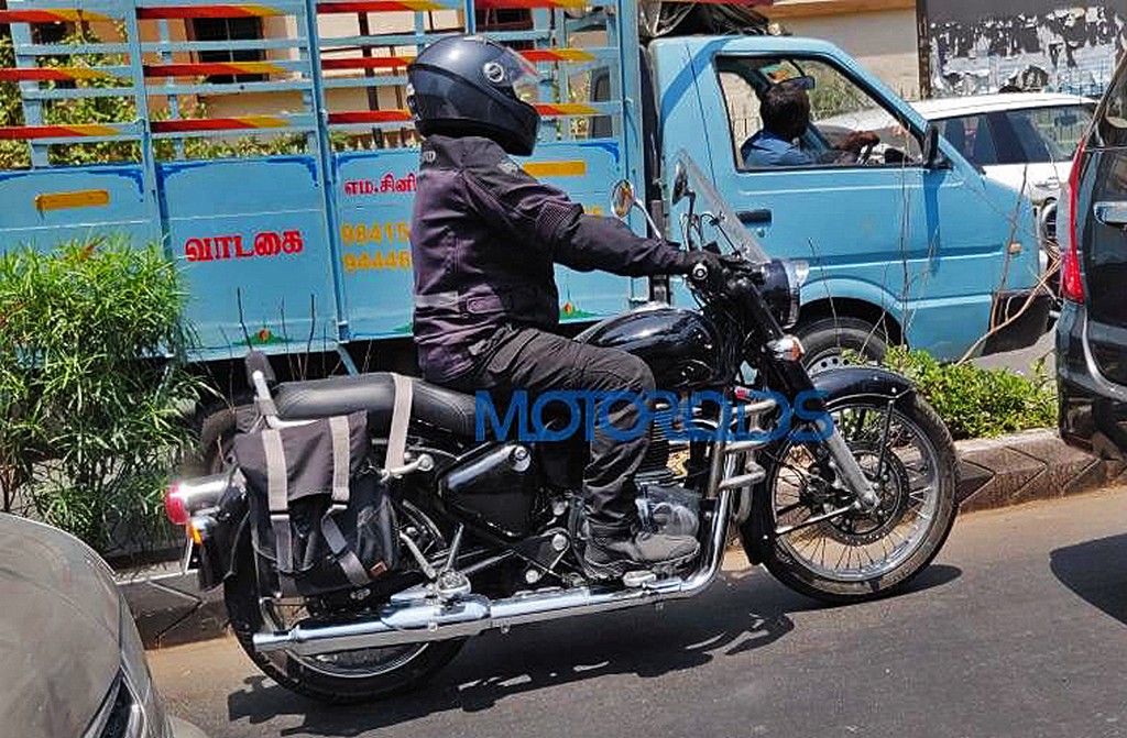 2020 Royal Enfield Classic Spotted