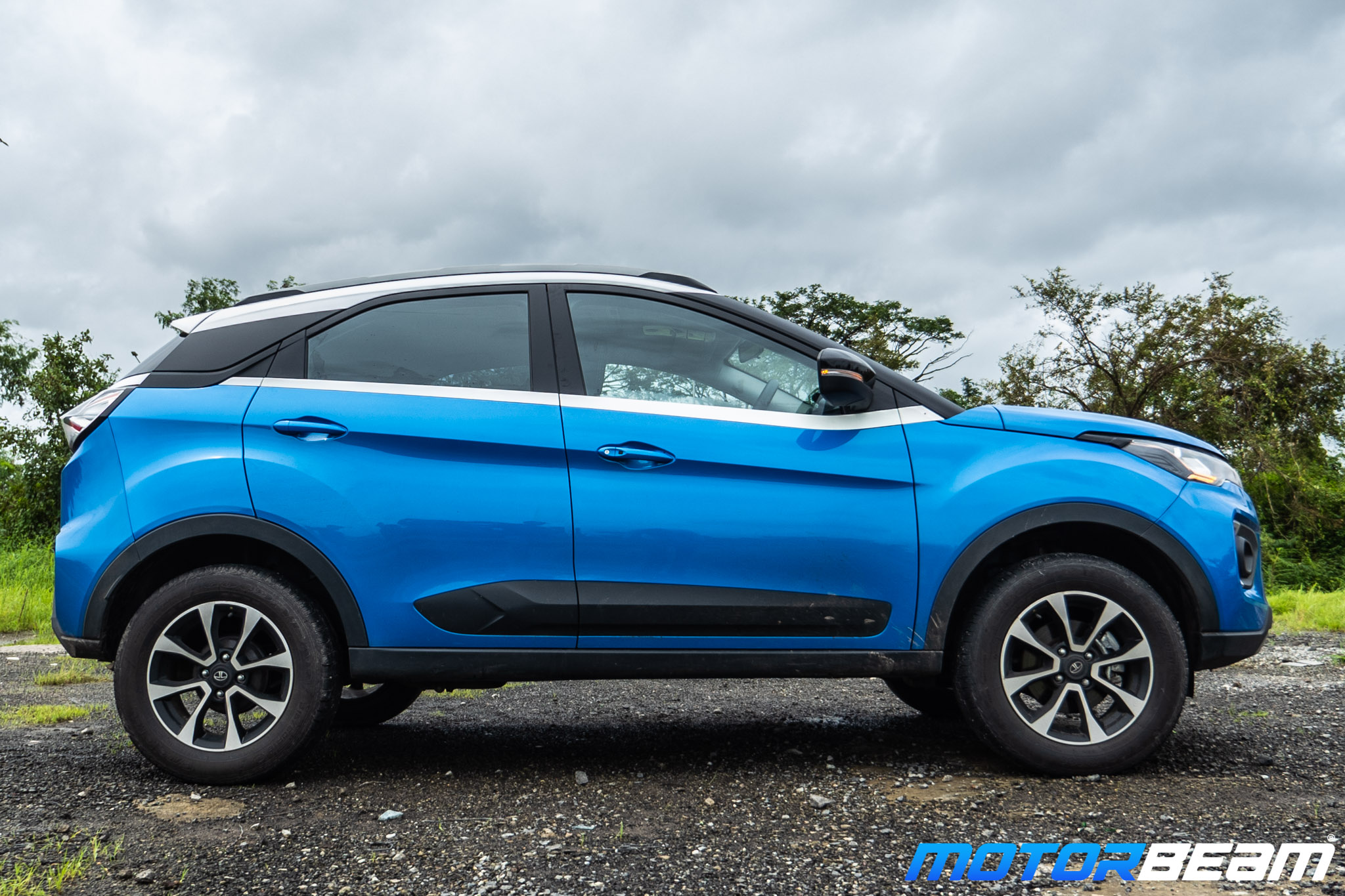 2020-Tata-Nexon-9