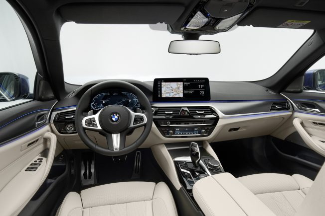 2021 BMW 5-Series Interior