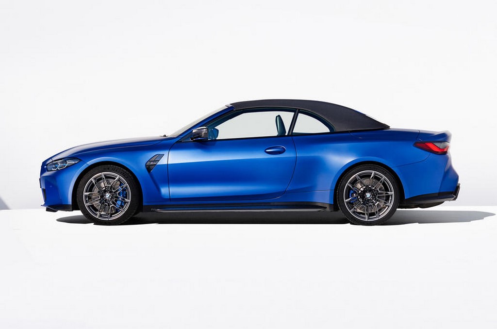 2021 BMW M4 Competition Convertible Roof