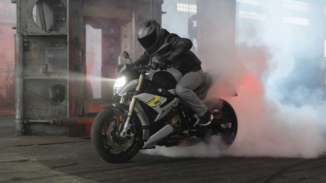2021 BMW S 1000 R 4