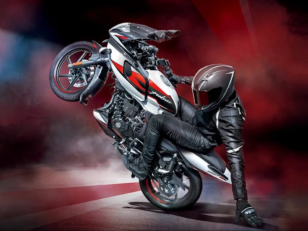 2021 Bajaj Pulsar 220F