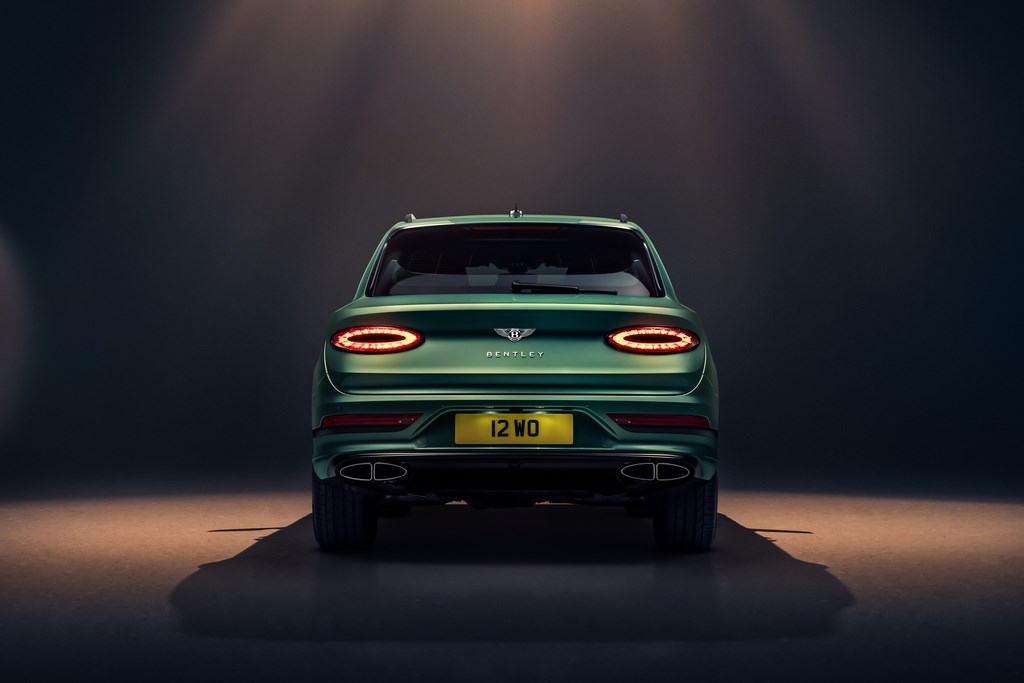 Tail lights inspired from Continental GT