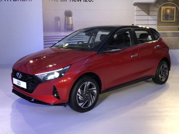 2021 Hyundai i20 Front Three Quarter