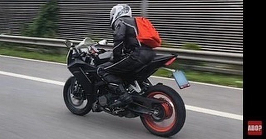 2021 KTM RC 200 Spied Rear