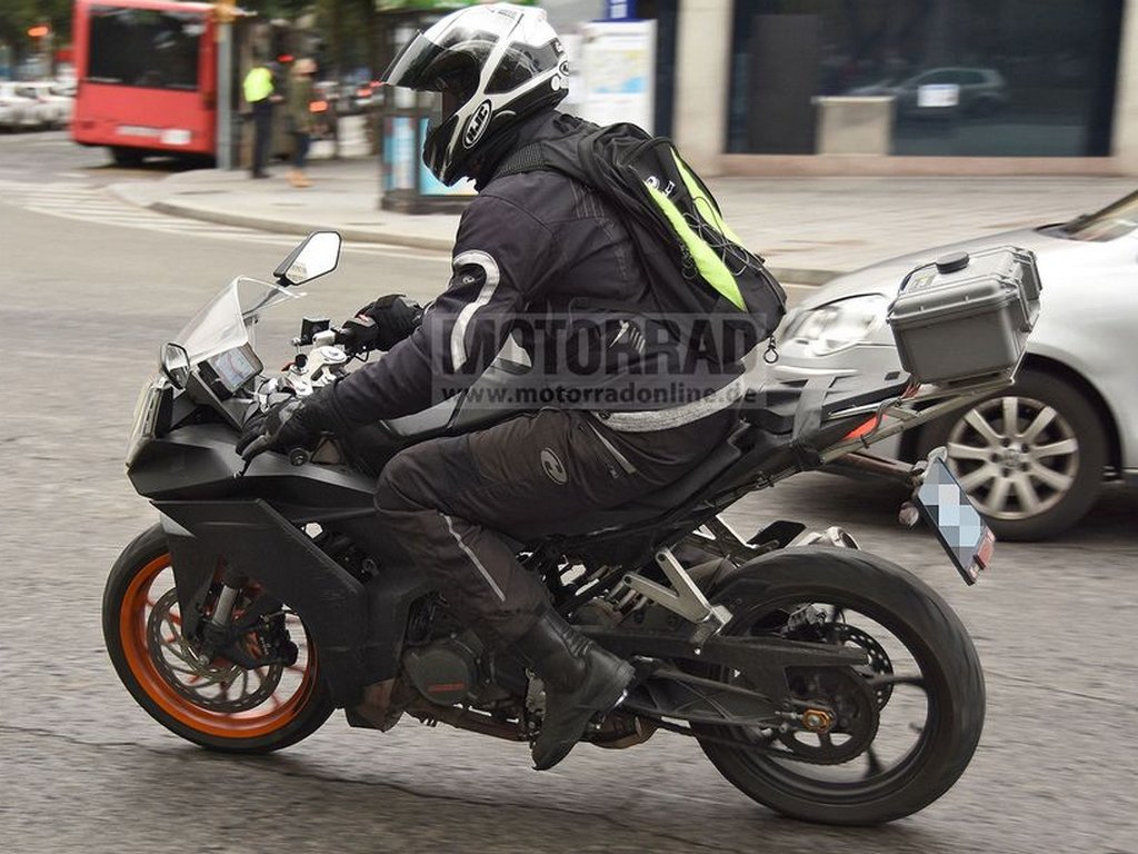 2021 KTM RC 390 Spotted Side