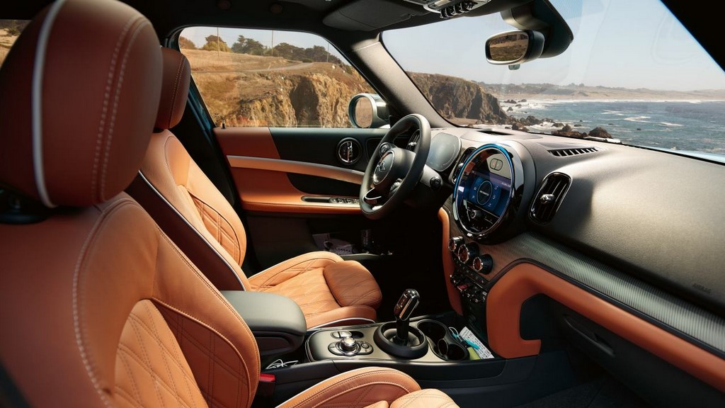 2021 MINI Countryman Cooper S Interior