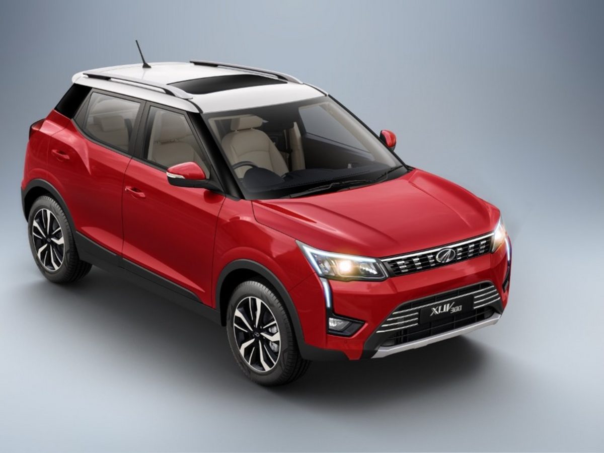https://www.motorbeam.com/wp-content/uploads/2021-Mahindra-XUV300-Petrol-AMT-Price-1200x900.jpeg