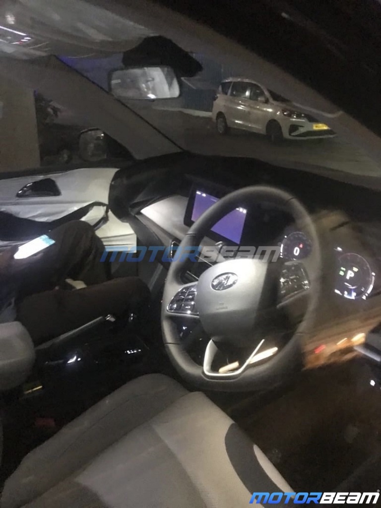 2021 Mahindra XUV500 Digital Cluster