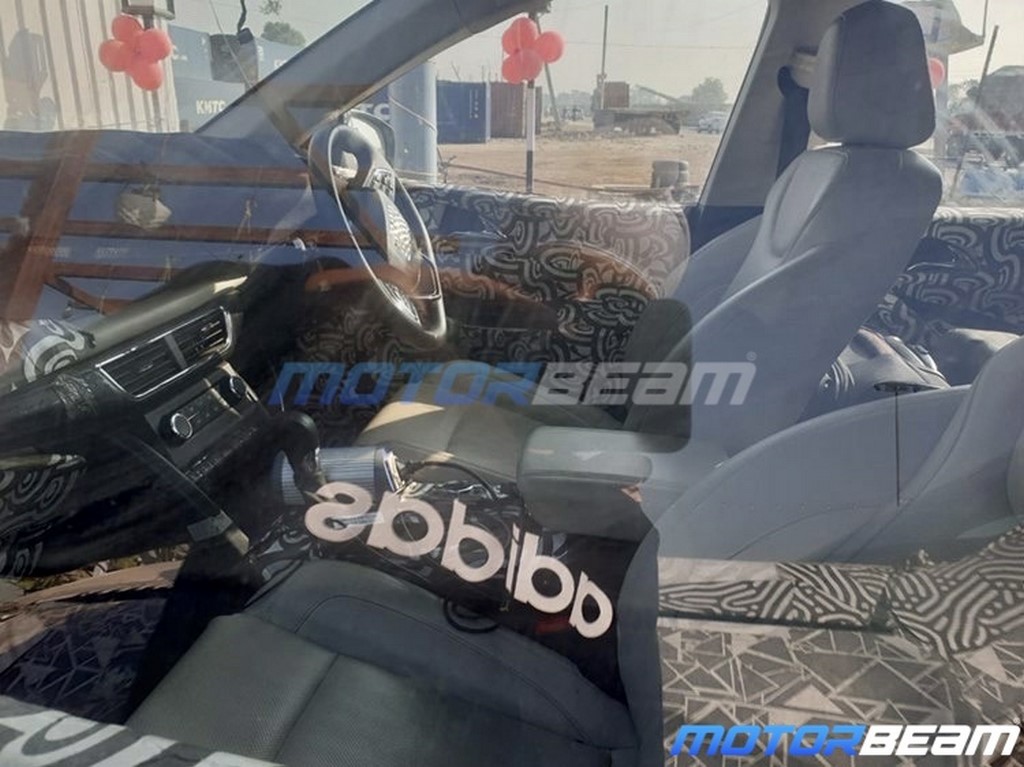 2021 Mahindra XUV500 Interior