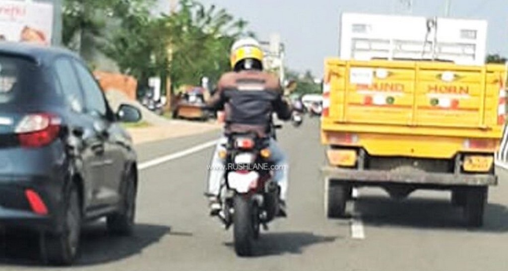 2021 Royal Enfield Himalayan Spied