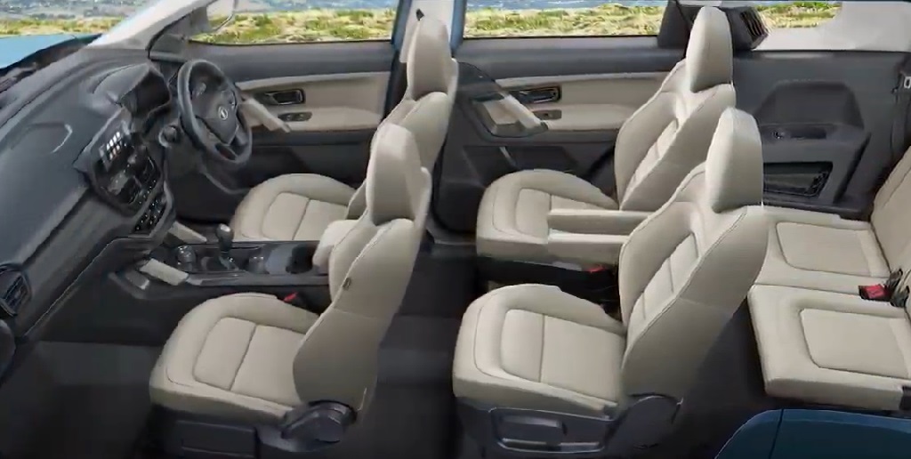 Adventure Persona Edition Interior