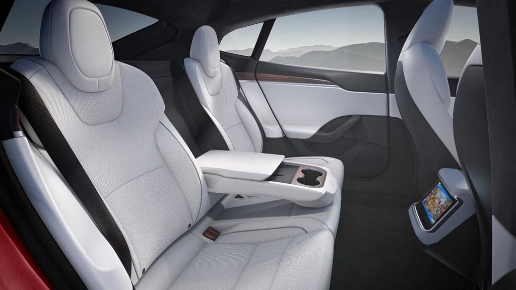 2021 Tesla Model S Interior