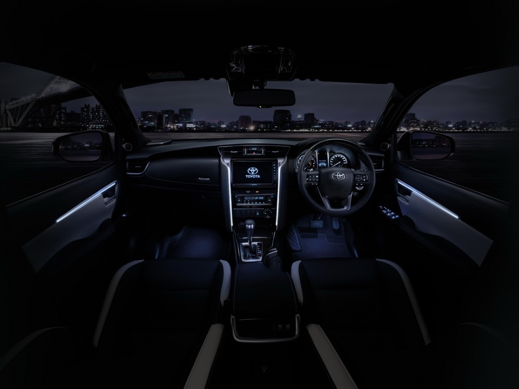 2021 Toyota Fortuner Ambient Light