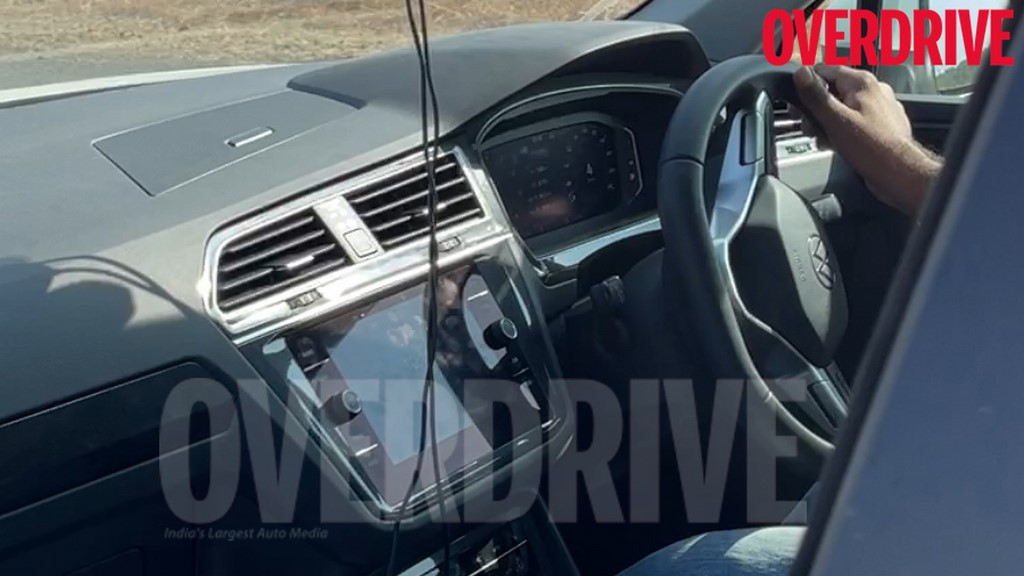 2021 Volkswagen Tiguan Spied Dashboard