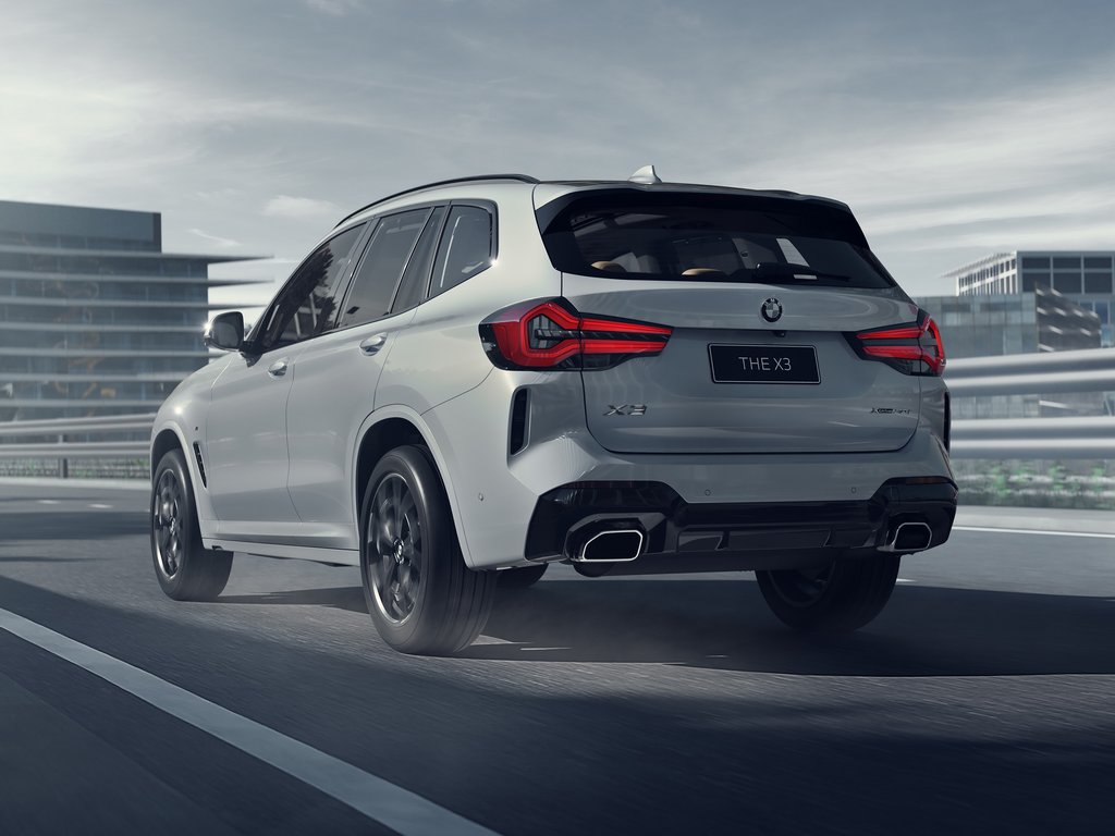 2022 BMW X3 Rear