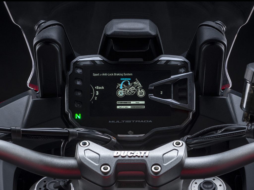 2022 Ducati Multistrada V2 Launch Dash