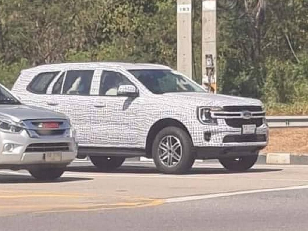 2022 Ford Endeavour Spied