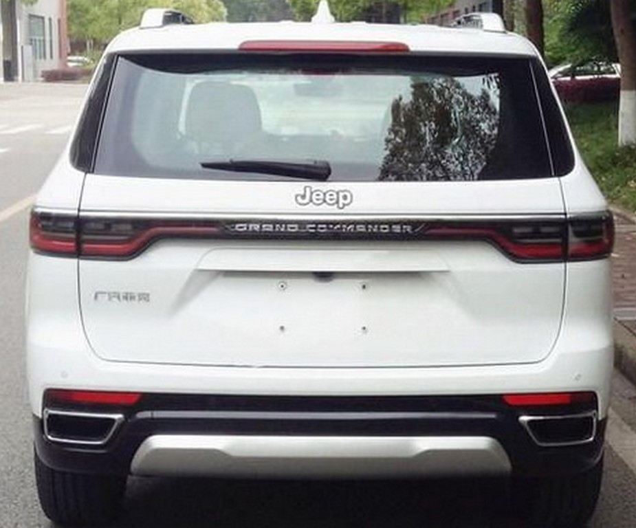 2022 Jeep Grand Commander Rear