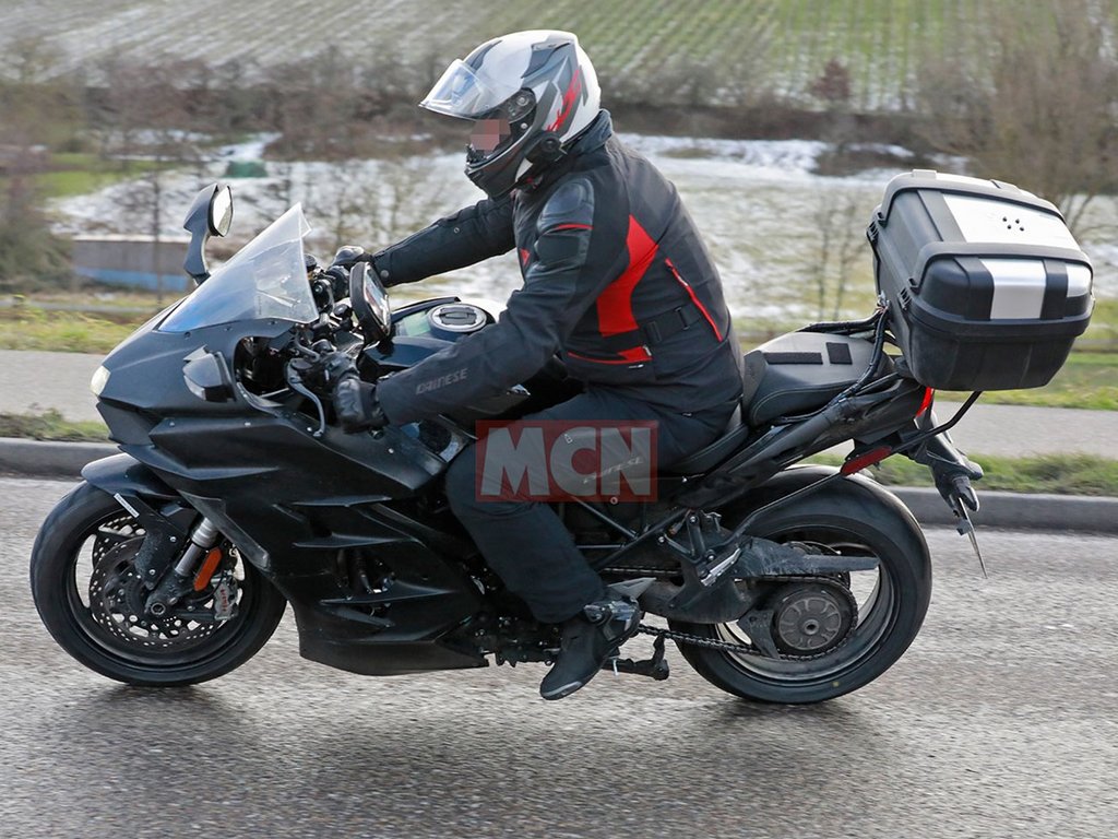 2022 Kawasaki Ninja H2 SX Spied Side