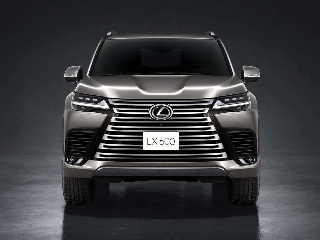 2022 Lexus LX 600 Front