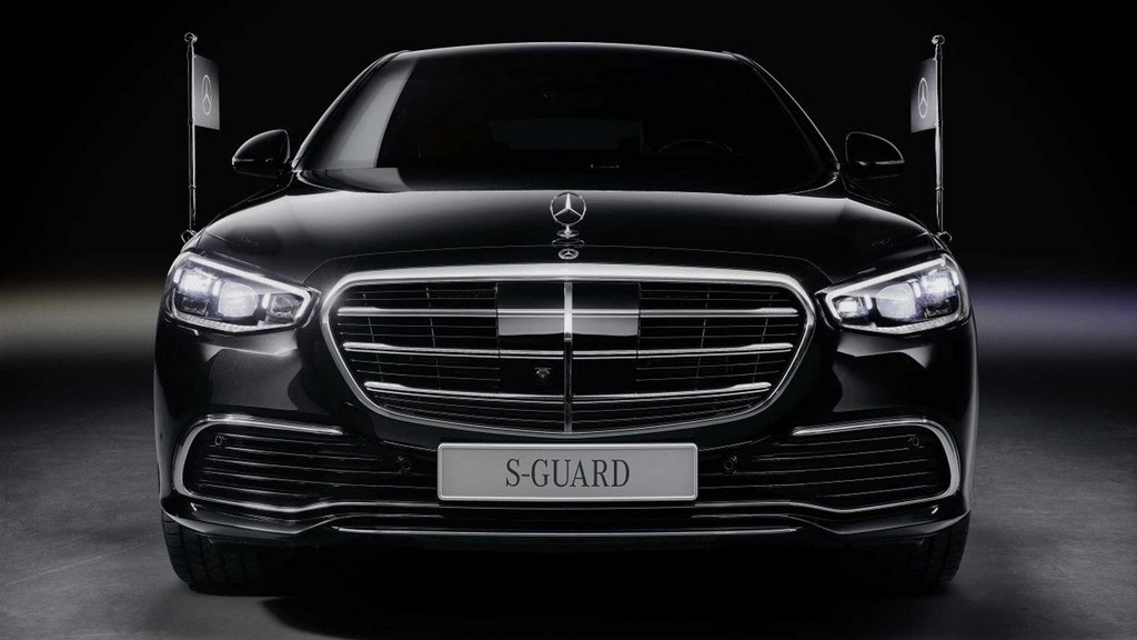 2022 Mercedes S-Class Guard Front