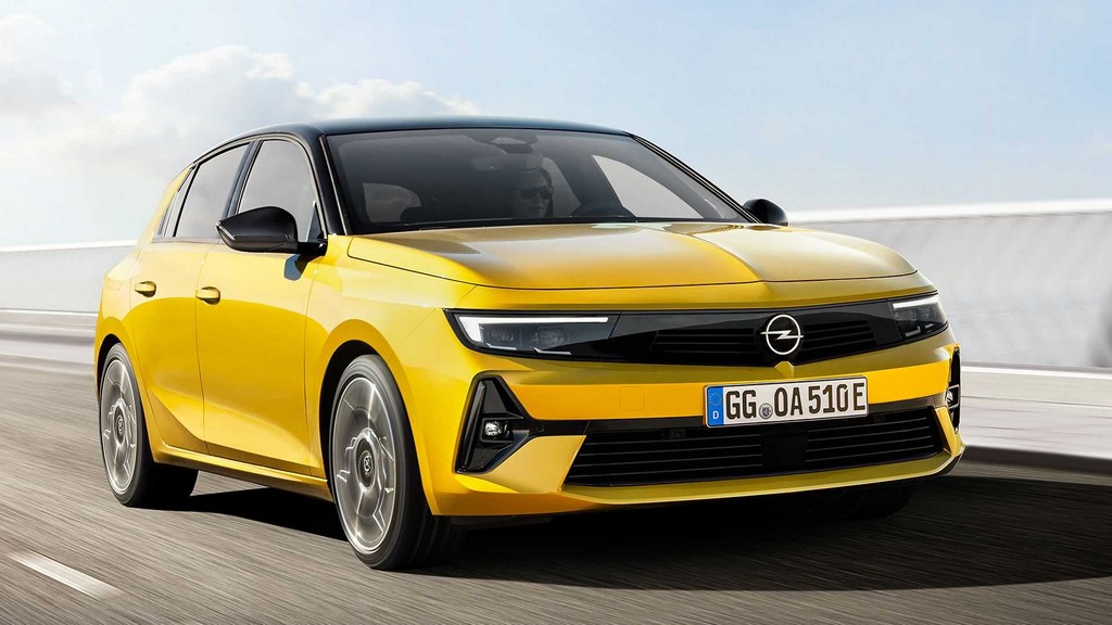 2022 Opel Astra Front