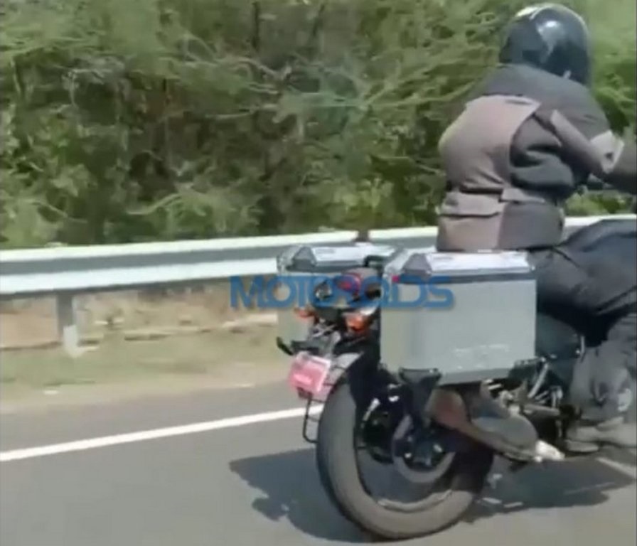 2022 Royal Enfield Himalayan Road Variant Spied