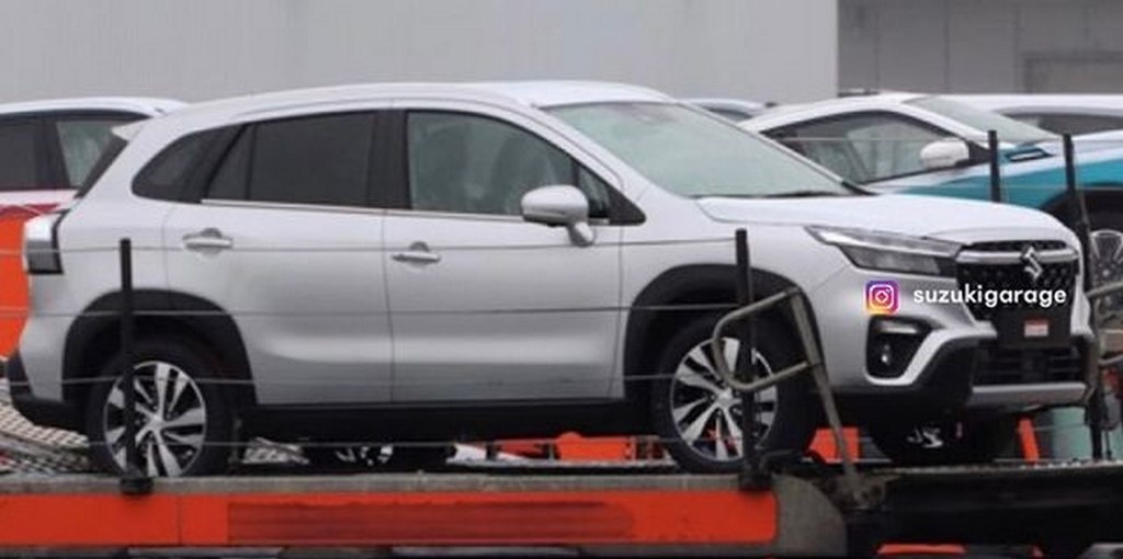 2022 Suzuki S-Cross Spied Side