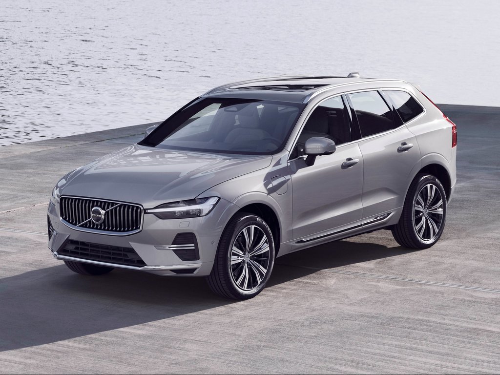 2022 Volvo XC60 Front