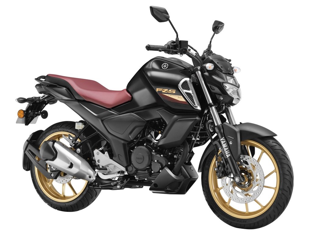 2022 Yamaha FZS Deluxe Metallic Black