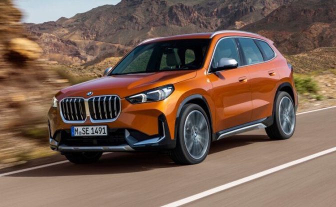 2023 BMW X1 Features