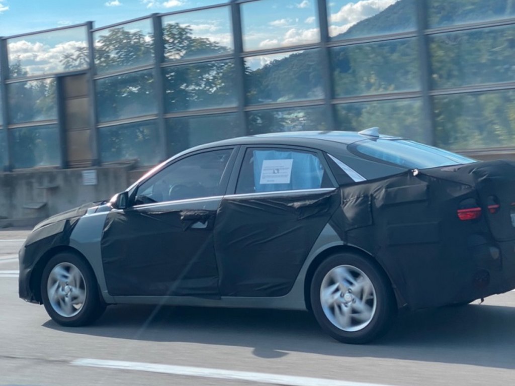 2023 Hyundai Verna Spied Side