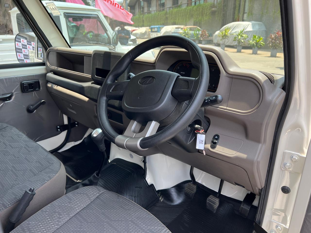 2023 Mahindra Bolero Maxx Pik-Up Interior