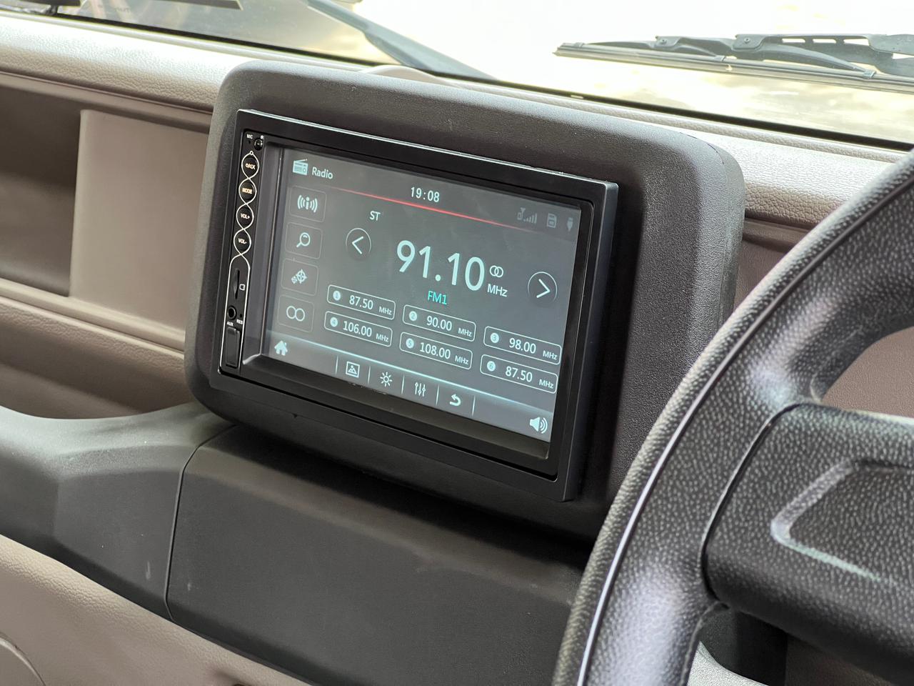 2023 Mahindra Bolero Maxx Pik-Up Touchscreen